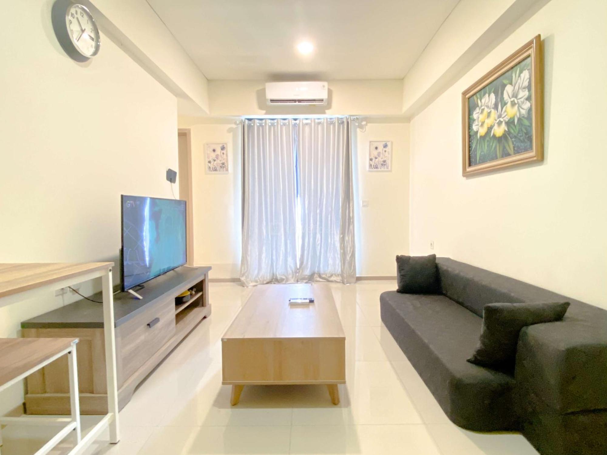 Comfortable Living 2Br At Meikarta Apartment By Travelio Cikarang Exterior photo